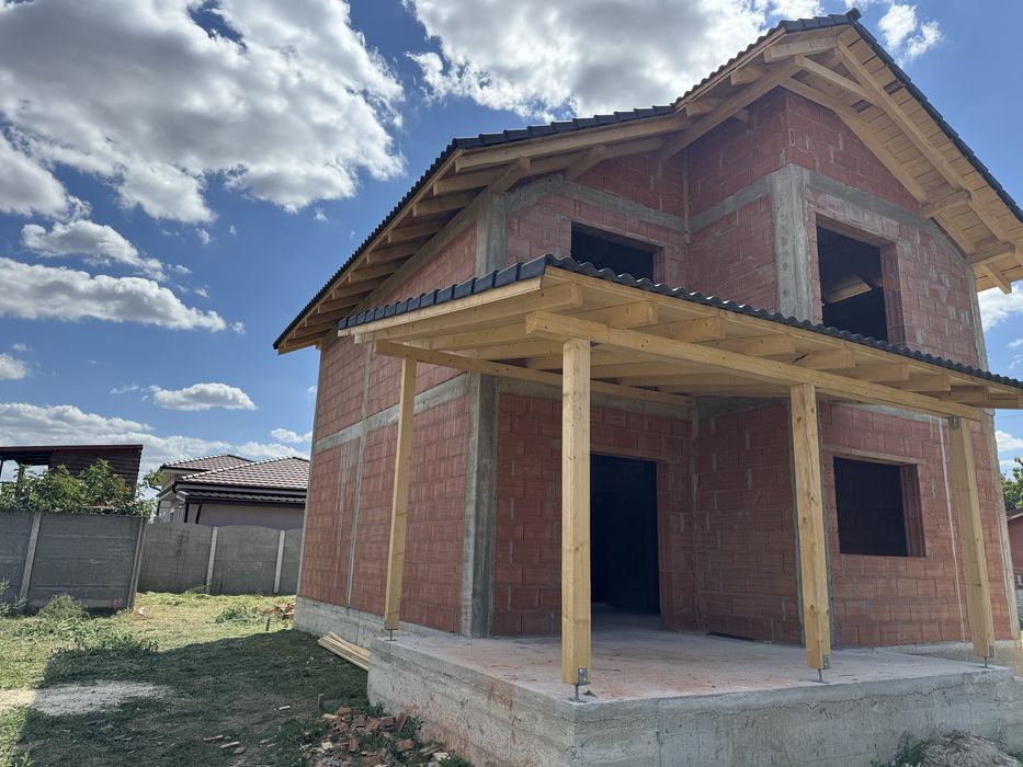 Vand casa individuala Mosnita Noua