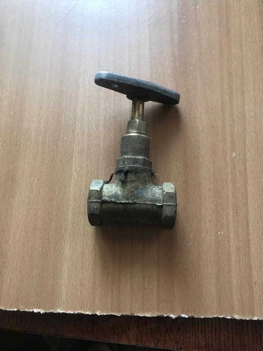 Вентиль Д 80 мм. новый в солидоле