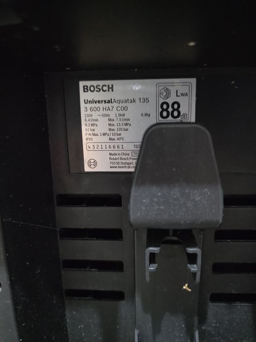 Aparat de spalat cu presiune 135 bar Bosch UniversalAquatak 135