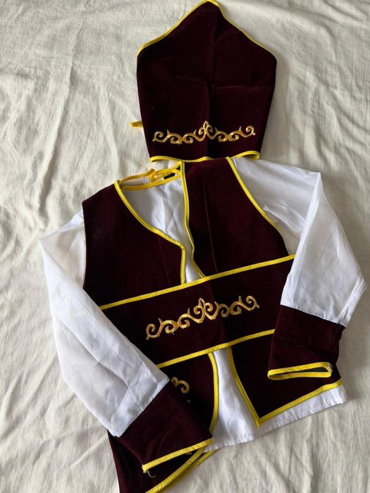 Костюм национальный