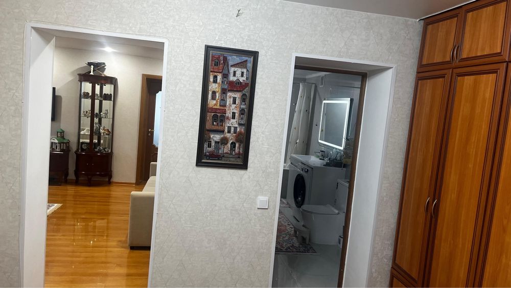 Продам трехкомнатную квартиру