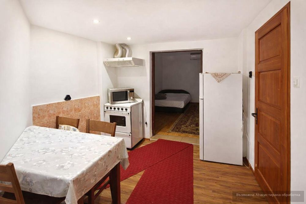 Дава се под наем Етаж от къща в София, Зона Б-5 - 32 кв.м за 418.71 € - Снимка #3