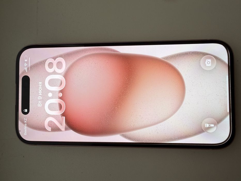 iPhone 15 обычная