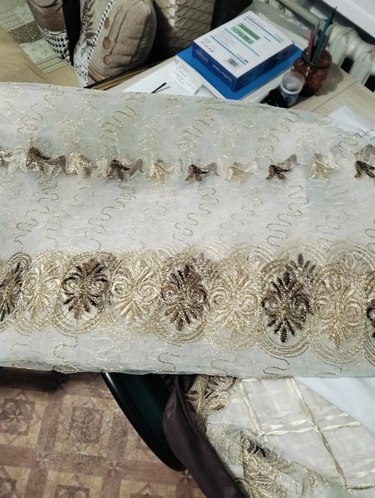 Продам тюль на два окна