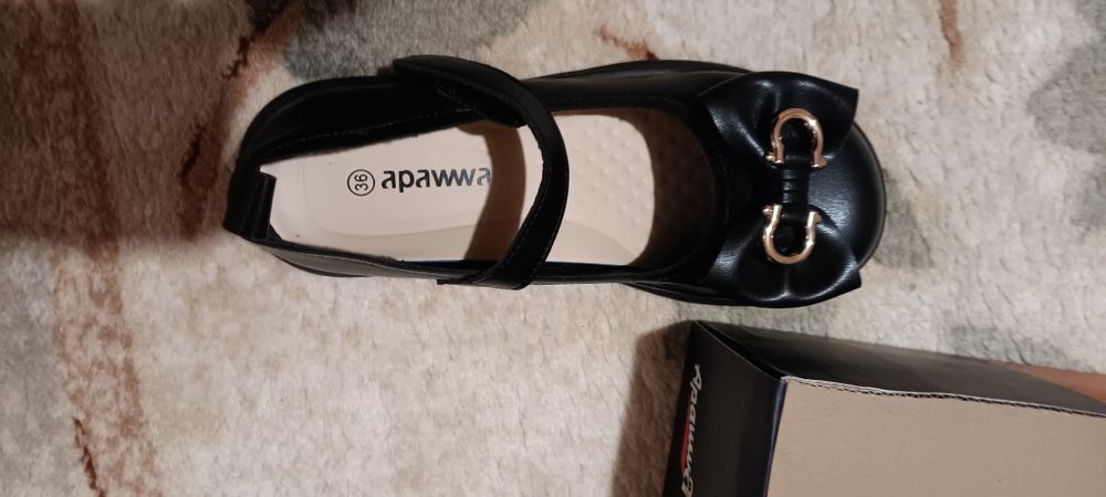 Детски обувки номер 36