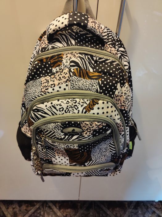 Nou -Ghiozdan școala generală/liceu