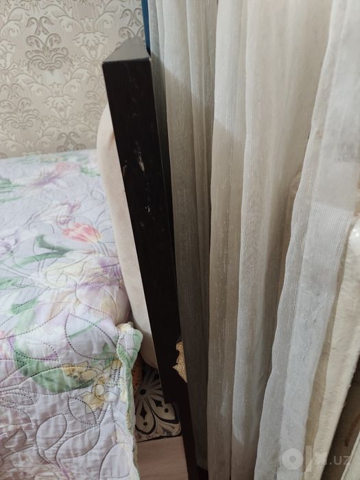 Продам три кровати и шифонер
