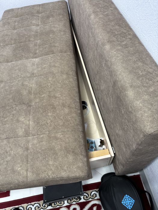 Диван сатылады буу