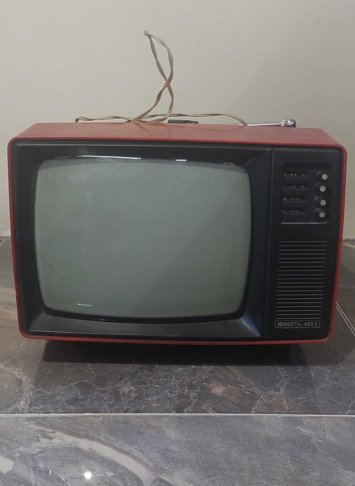 Телевизор Юность 402 В