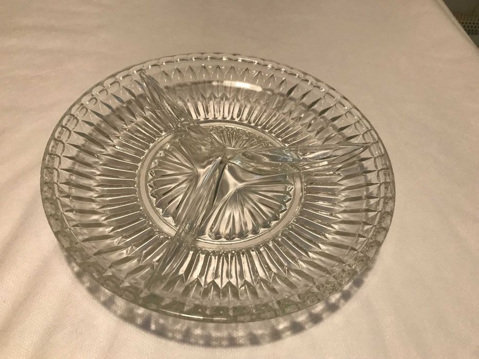 Кристални фруктиери, ордьоври, подноси.