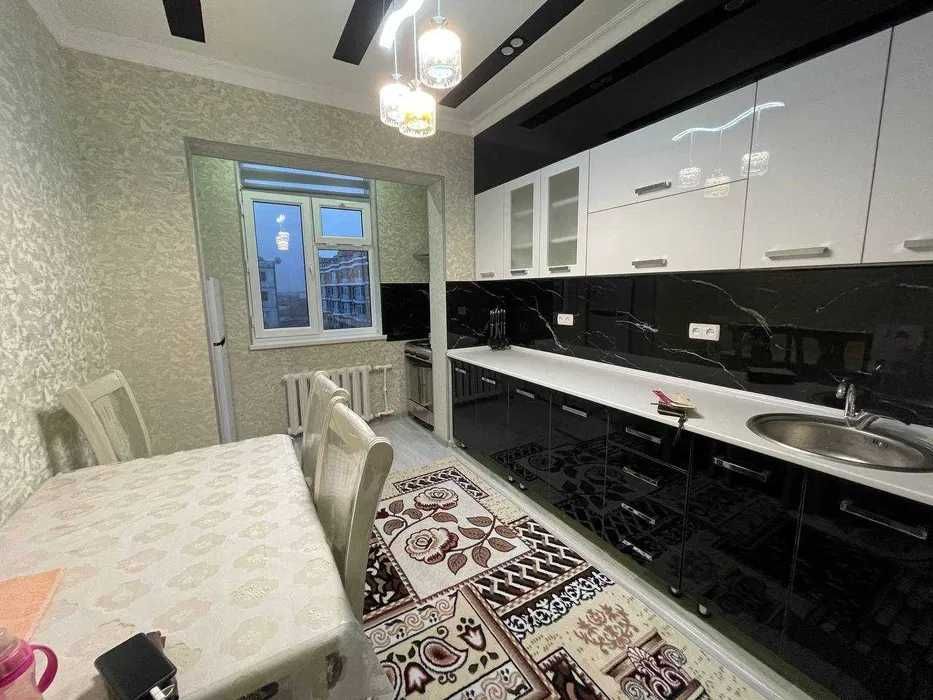 R3! Сдаётся квартира 2/2/4 на метро Айбек !