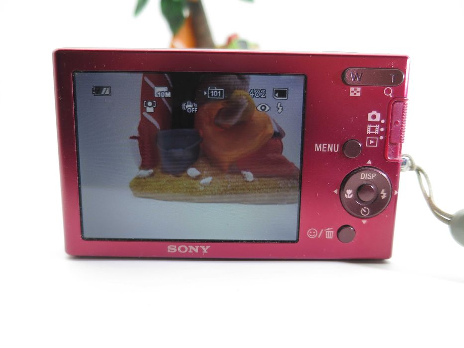Sony Cyber-shot DSC W180 червен ултра компактен фотоапарат, малка цифрова камера, в отлично състояние, пълен комплект, тествана и работи перфектно