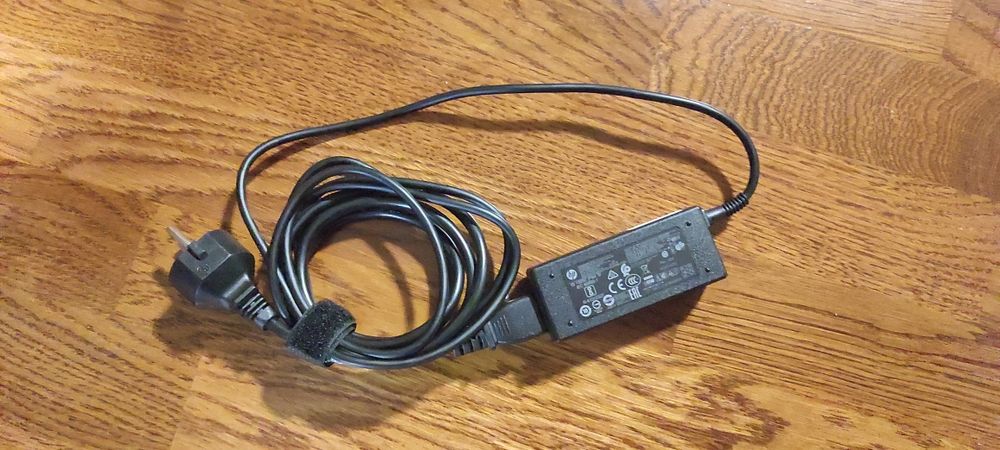 Зарядно за лаптоп HP 45W