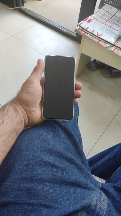 Samsung A 56 holati tiniq srocniga sotaman xotirasi 128 +8