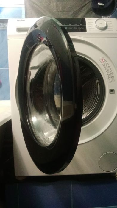 Продам стиральную машину хайер