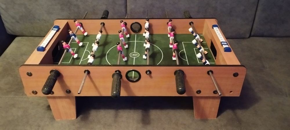 Продам футбол большой.