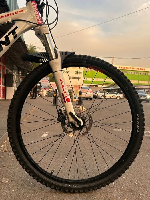 Giant Rainier 2014