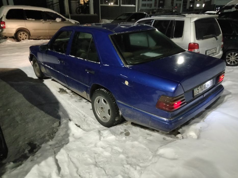 Продам мерс 124 2л 102 двиг