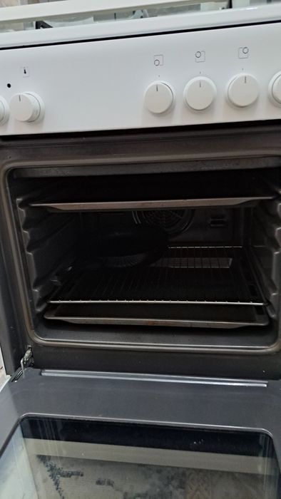 Продам газовую плиту