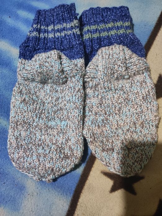 Vând ciorapi melana lucrați de mana