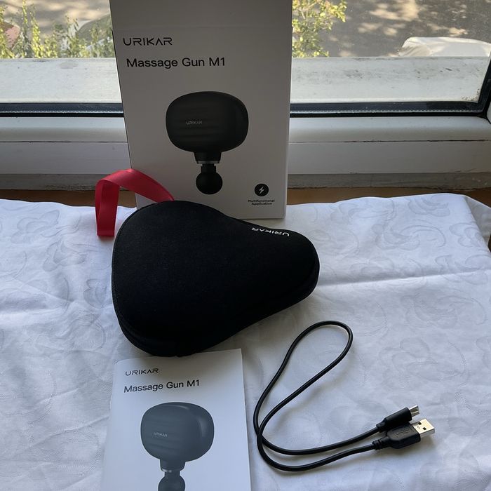 Aparat (pistol) de masaj URIKAR. Massage gun M1. Nou