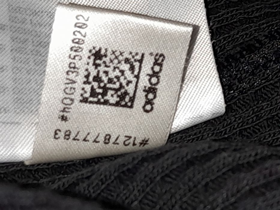 Pulover barbati urban  style Adidas original cu cod QR