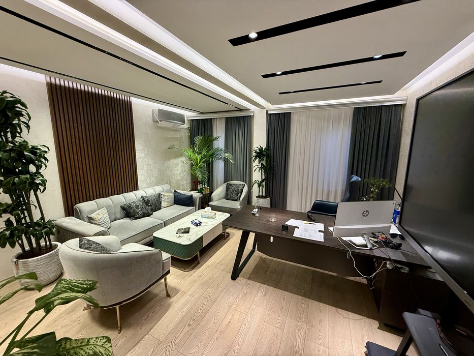 Продаю Своя Hi-Tech Office Себзор Korzinka.uz Вдоль Дороги 85м2.