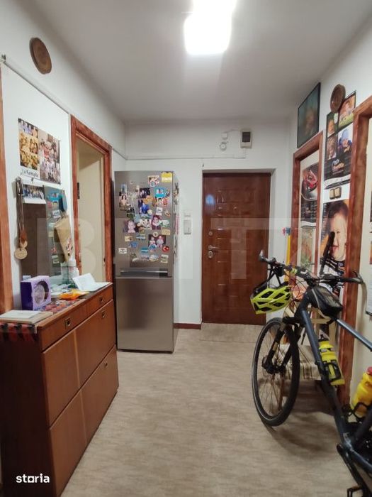 Apartament spatios cu 3 camere, Cornisa