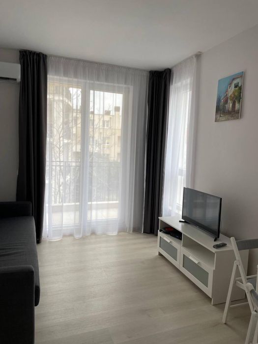 Дава се под наем Двустаен апартамент в Варна, Бриз - 55 кв.м за 637.5 € - Снимка #2