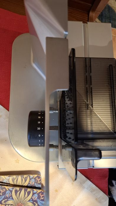 Feliator carne si mezeluri Ritter