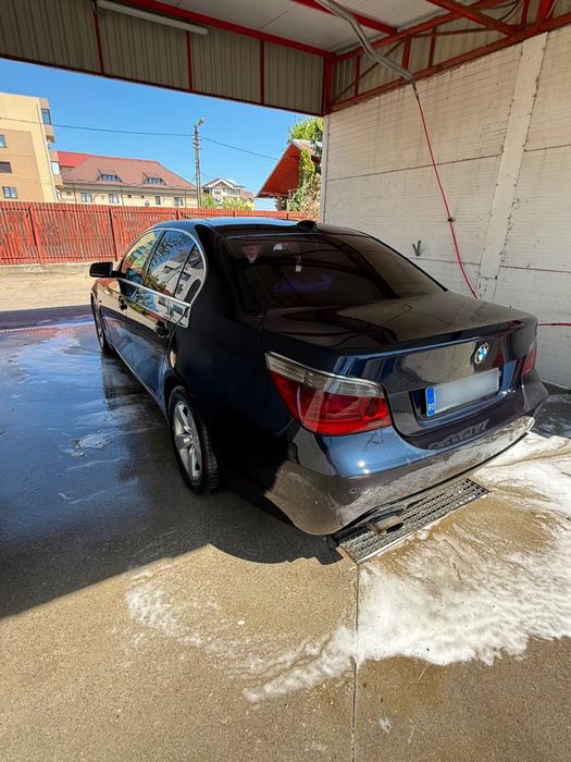 BMW Seria 5 2009 — imagine 2