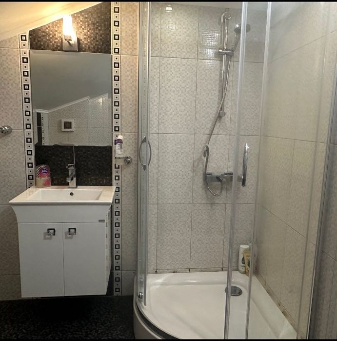 Нощувки Варна център Колхозен пазар