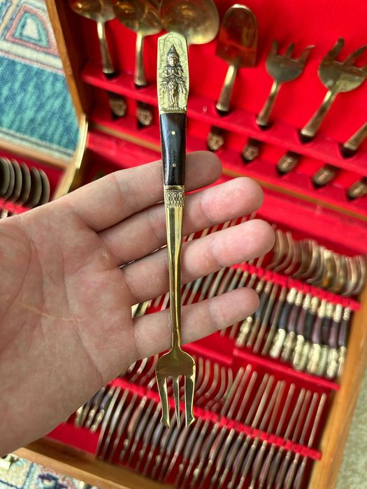 Столовые и Чайные предметы Бронза Тайланд