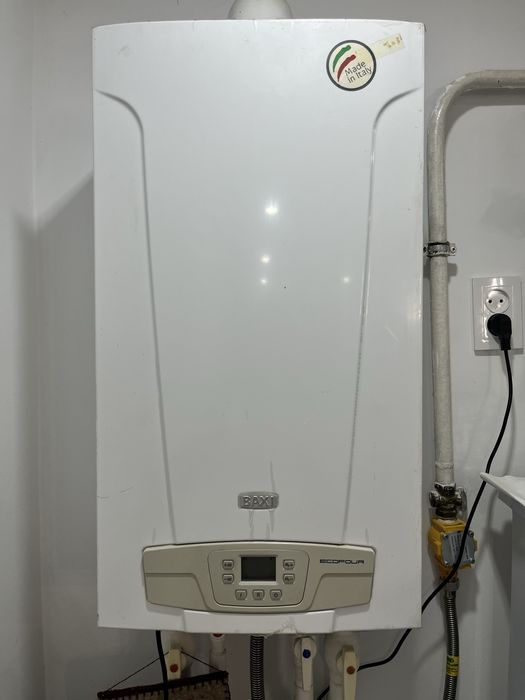 Газовый котел Baxi ecofour 240F