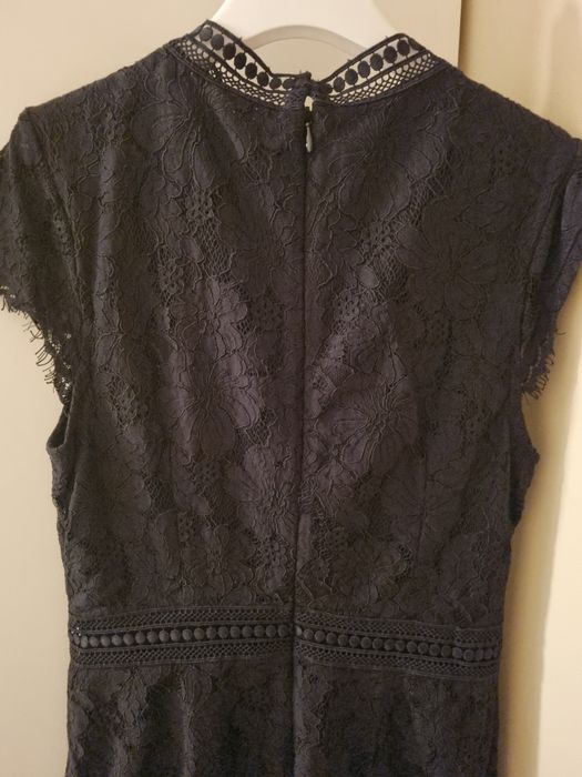 Дантелена рокля HM