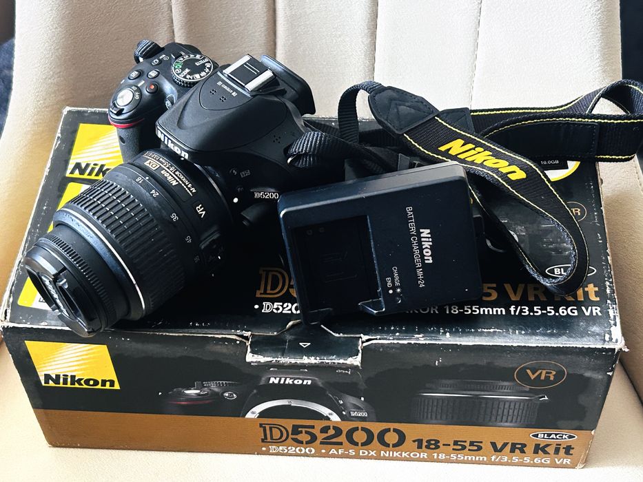 Продам фотоопарат Nikon