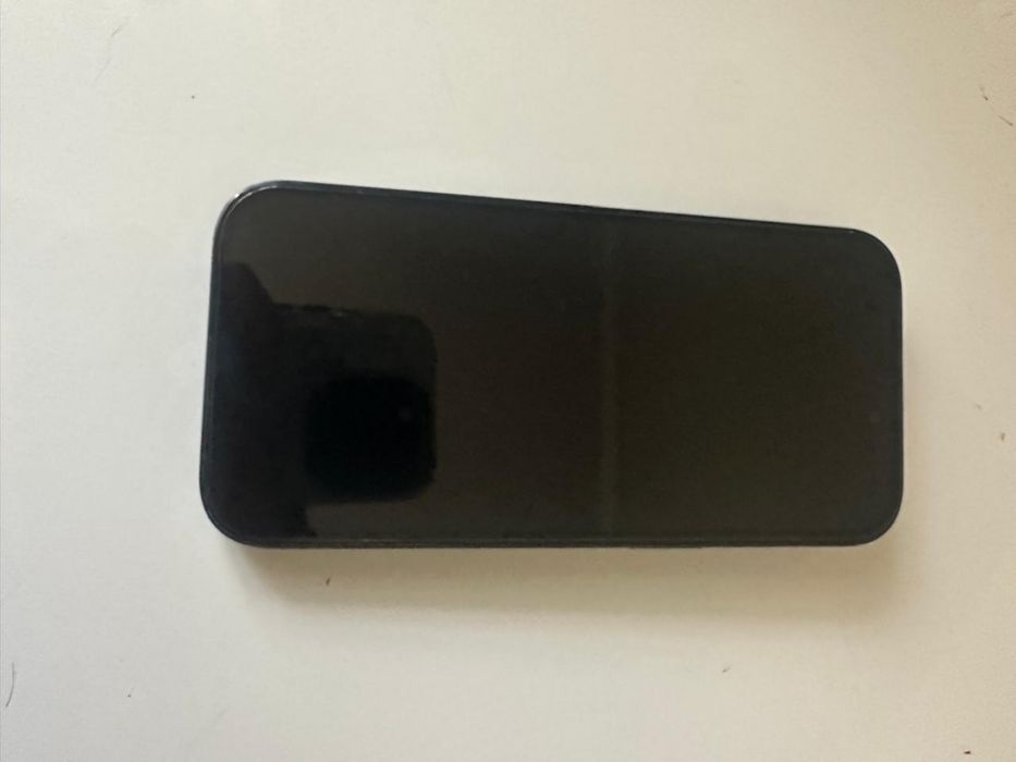Iphone 16 pro 128.  Gb