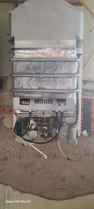 Котел и Газовый калонок запчасть все есть