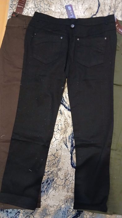 Pantaloni dama noi cu etichetă