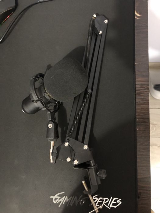 Микрофон Bm800.