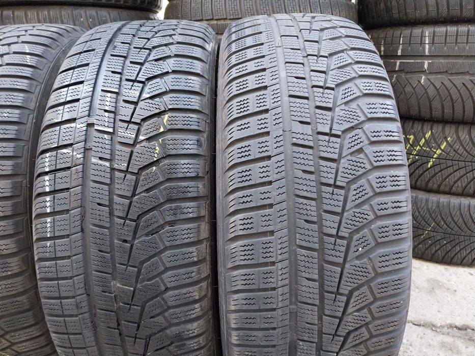 Anvelope second iarna 225 60 R18 Hankook 2021