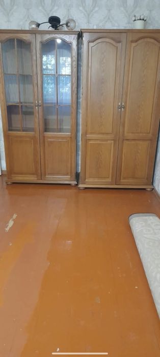 Продам сервант и шкаф