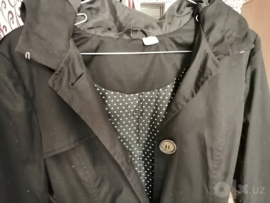 Продается чёрный фирменный плащ H&M