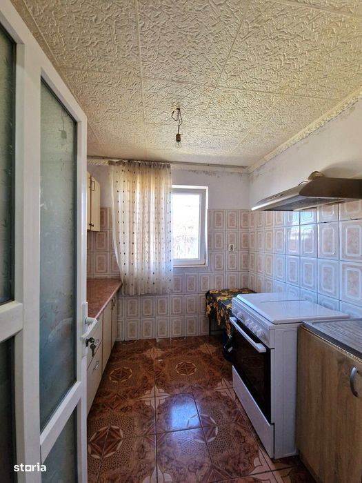 Pantelimon -casa  – 93 mp utili, teren 275 mp, an 1980, zonă liniștită