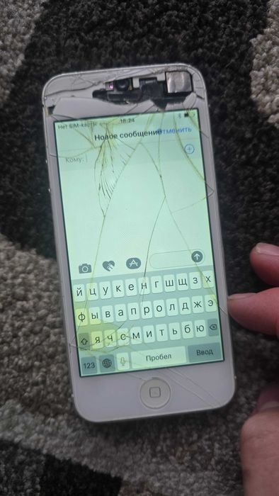 Iphone 5 (На запчасти/восстановление)