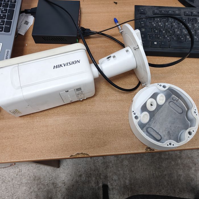 Камера видеонаблюдения hikvision