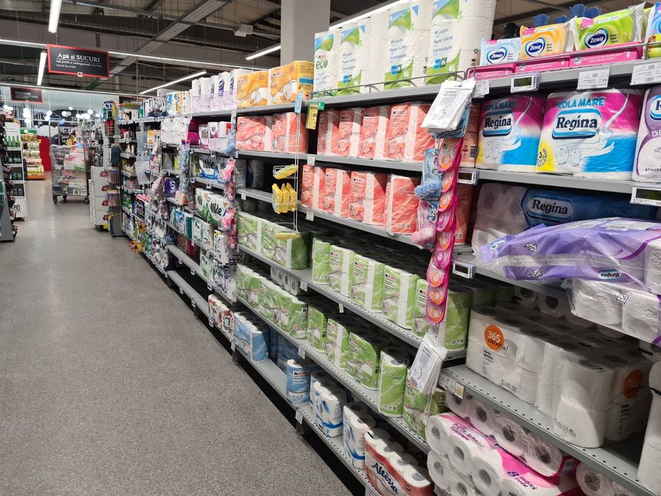 Lichidare stoc rafturi de magazin MEGA IMAGE si accesorii