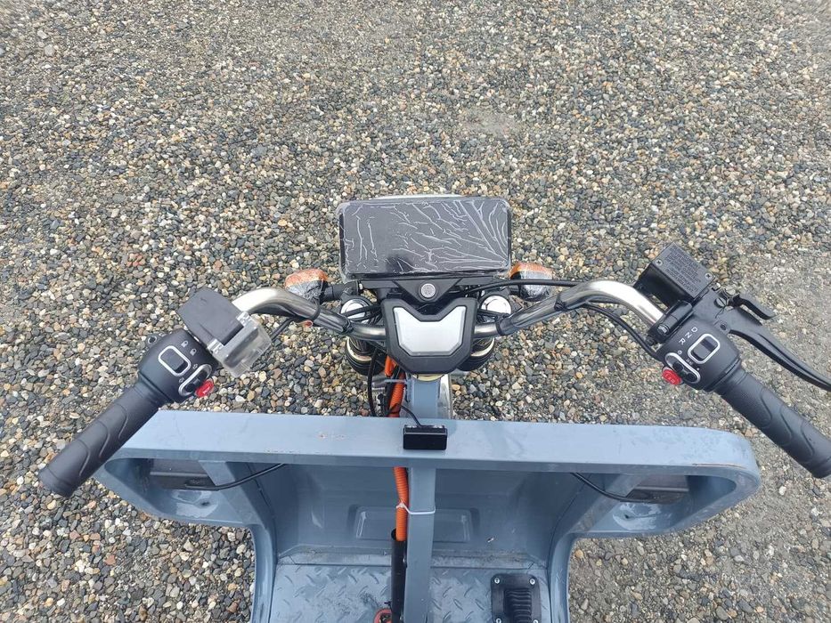 Forte 1000 Cargo – Triciclu electric cu basculare hidraulică