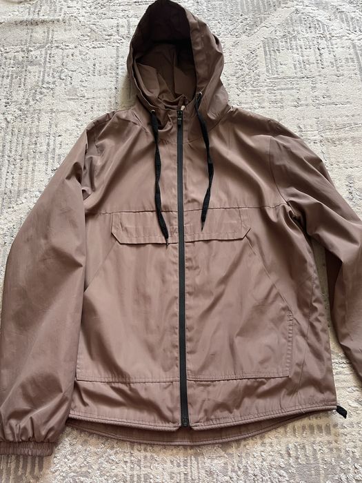 Продам женские куртки на весну