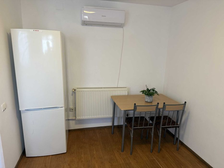 Inchiriez apartament cu o camera